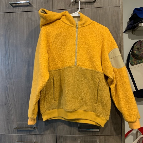 outdoor voices fleece pullover